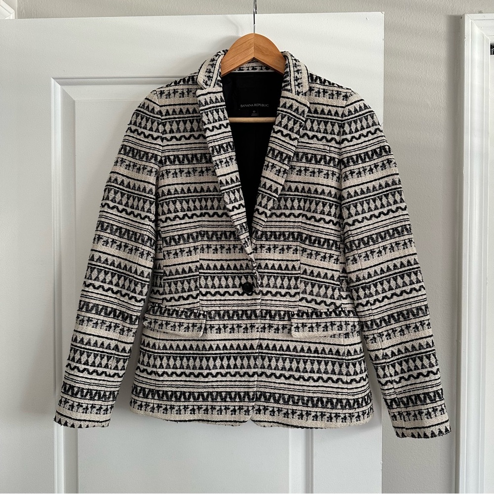 Banana Republic Jacquard One-Button Blazer, Black and White, Size 0